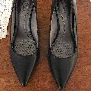 Black Faux Leather Pumps